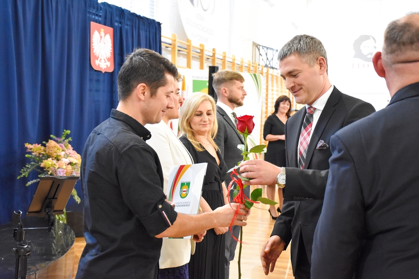 37-DSC_9824.jpg (357 KB)