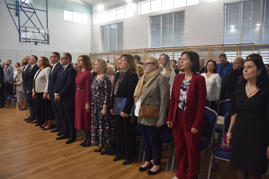 Konferencja (2).jpg (599 KB)
