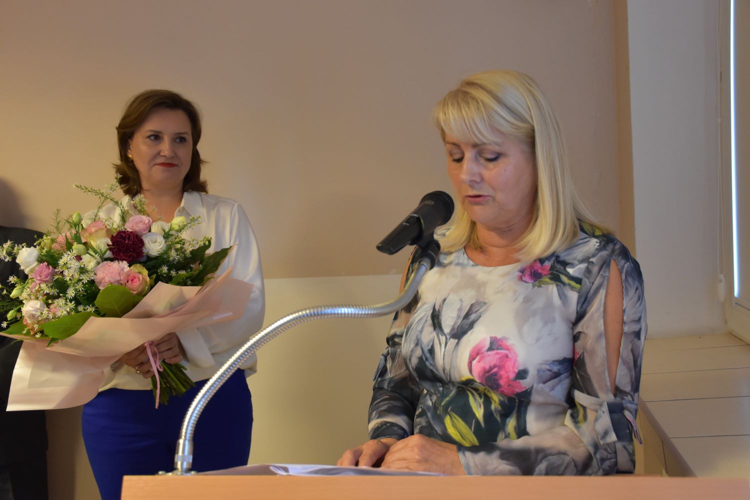 Ikona do artykułu: Krystyna Kurowska, wieloletnia dyrektor PCPR w Wyszkowie odchodzi na emeryturę