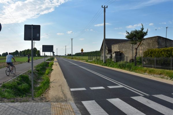 Ikona do artykułu: Zakończona rozbudowa drogi powiatowej na odcinku Leszczydół Stary – Leszczydół Działki