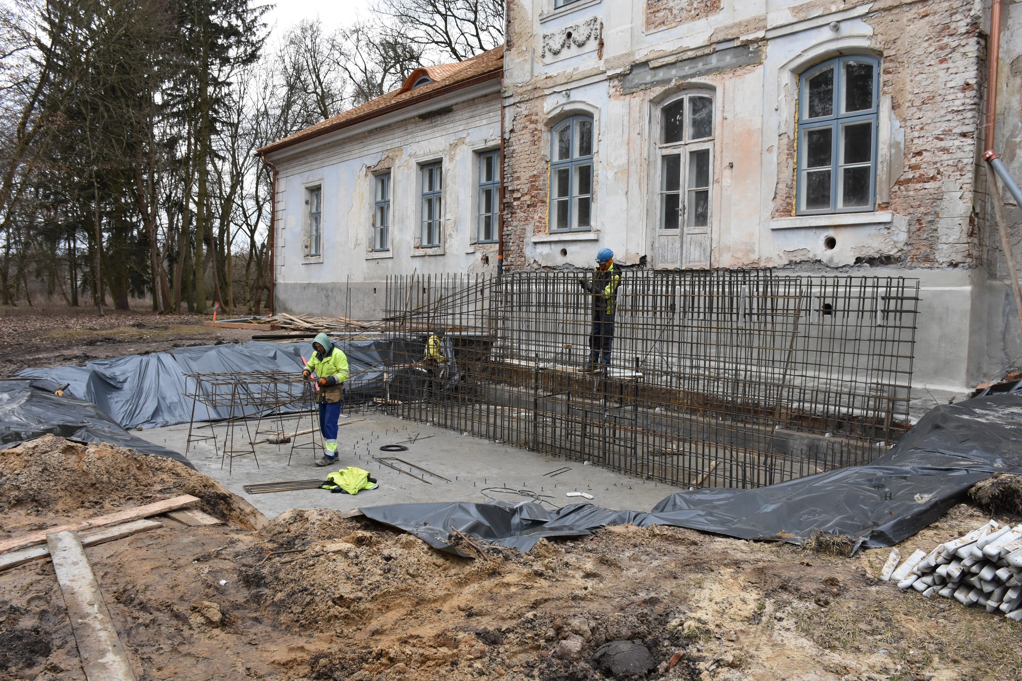 Ikona do artykułu: Prace konserwatorskie w Muzeum Cypriana Norwida w Dębinkach