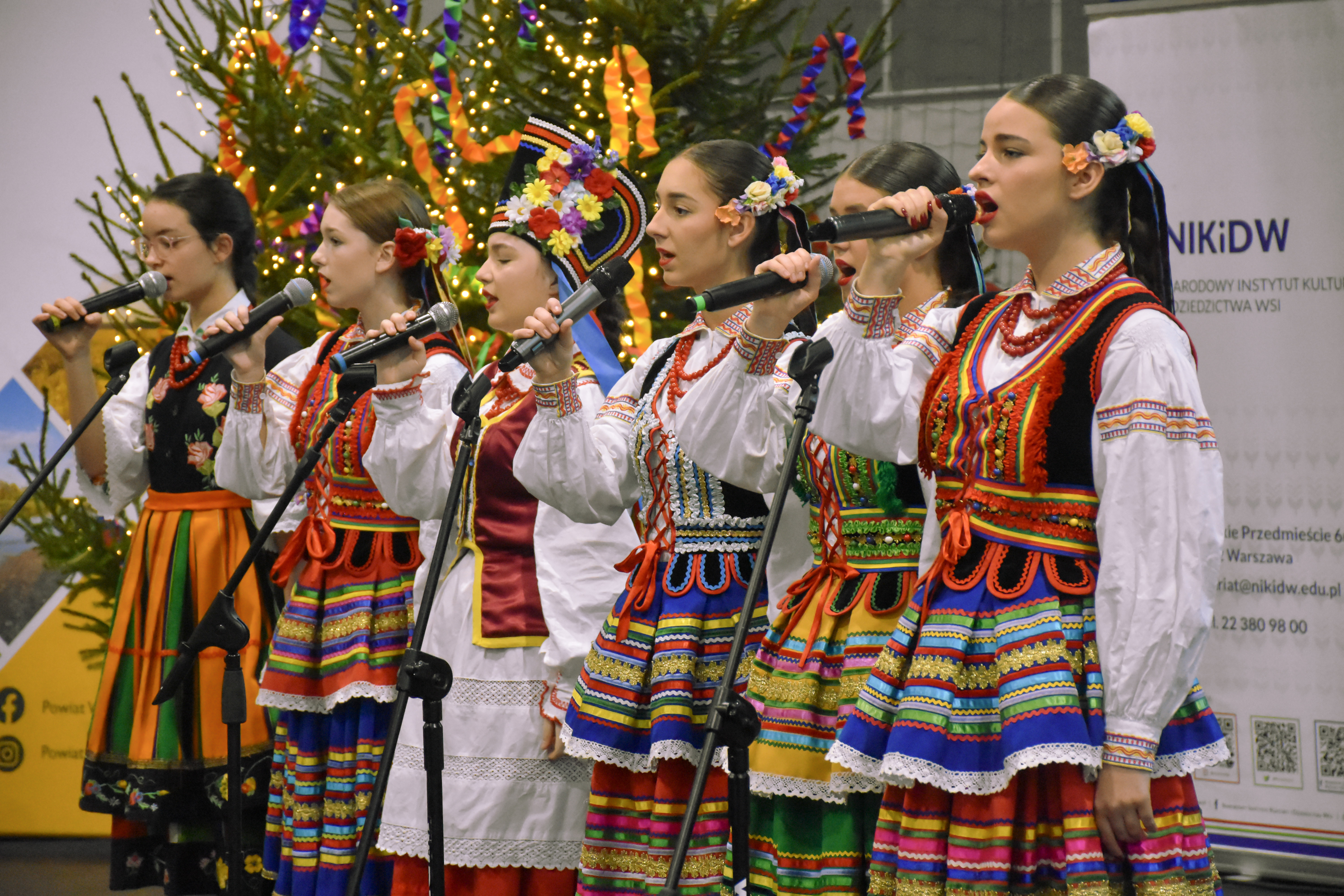 Ikona do artykułu: Bożonarodzeniowe Spotkanie Kultur - świąteczna atmosfera i żywa tradycja