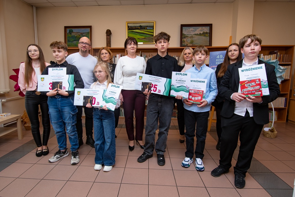 warszawska syrenka powiat 85.JPG (253 KB)